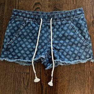 Print denim shorts